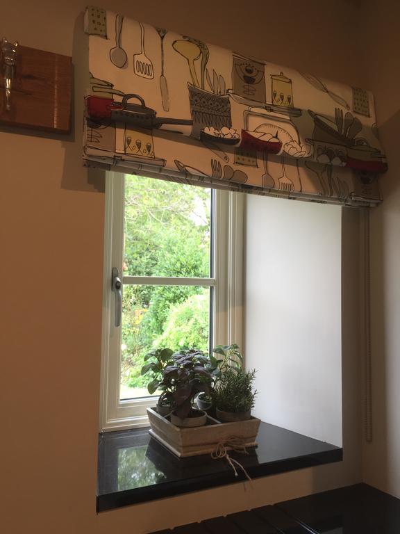 Hazel Manor ξενώνας Χαρογκέιτ Εξωτερικό φωτογραφία